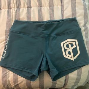 Born primitive size medium